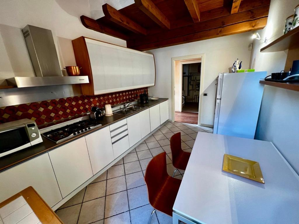 法拉利住宅酒店 Moniga del Garda 外观 照片