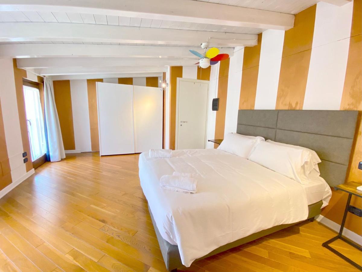 法拉利住宅酒店 Moniga del Garda 外观 照片