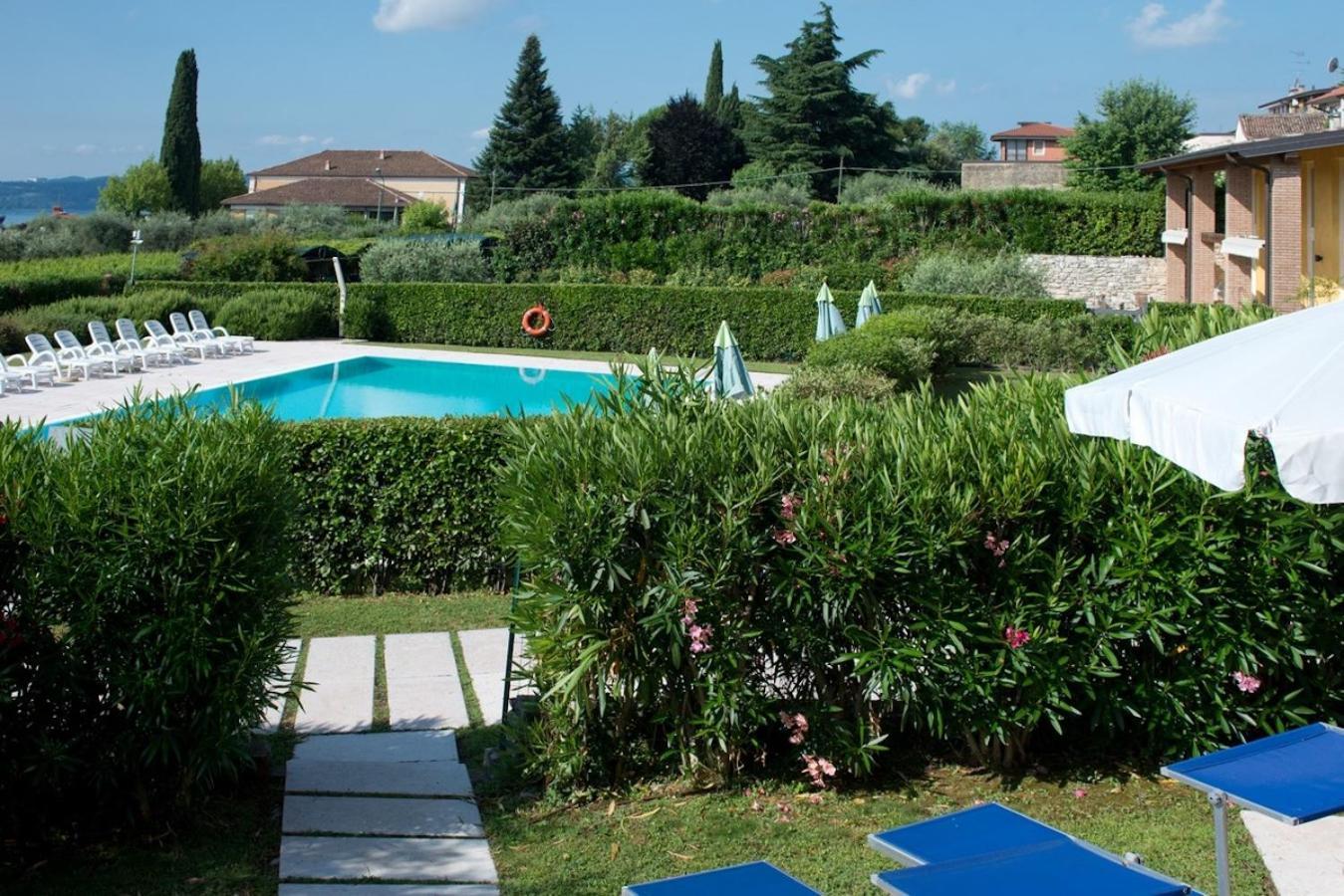 法拉利住宅酒店 Moniga del Garda 客房 照片