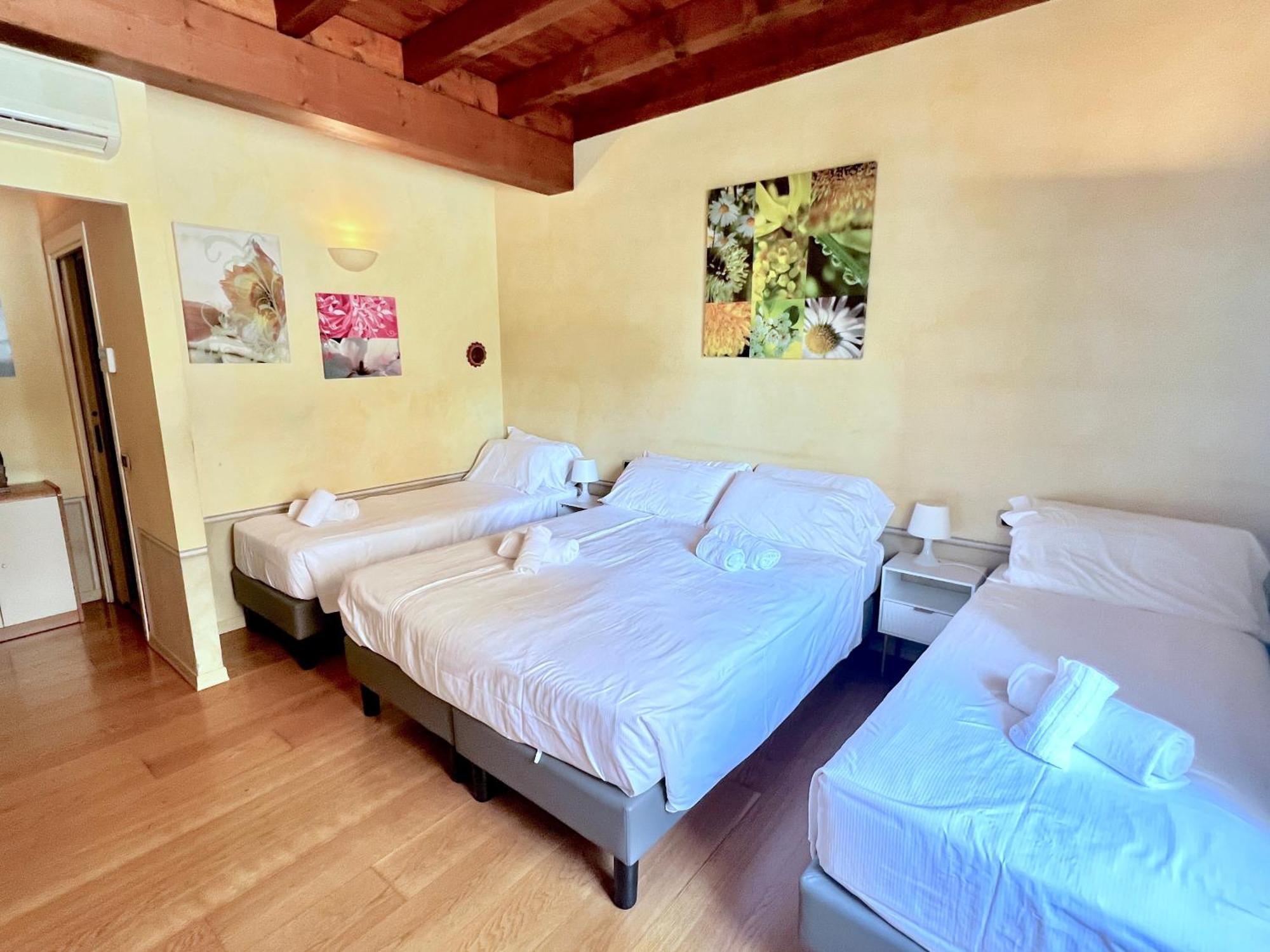 法拉利住宅酒店 Moniga del Garda 外观 照片