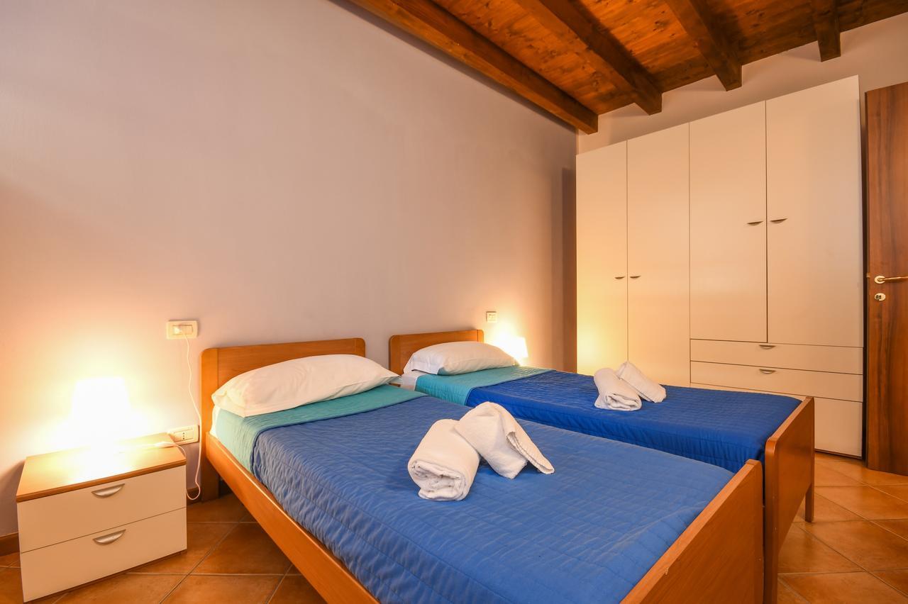 法拉利住宅酒店 Moniga del Garda 外观 照片
